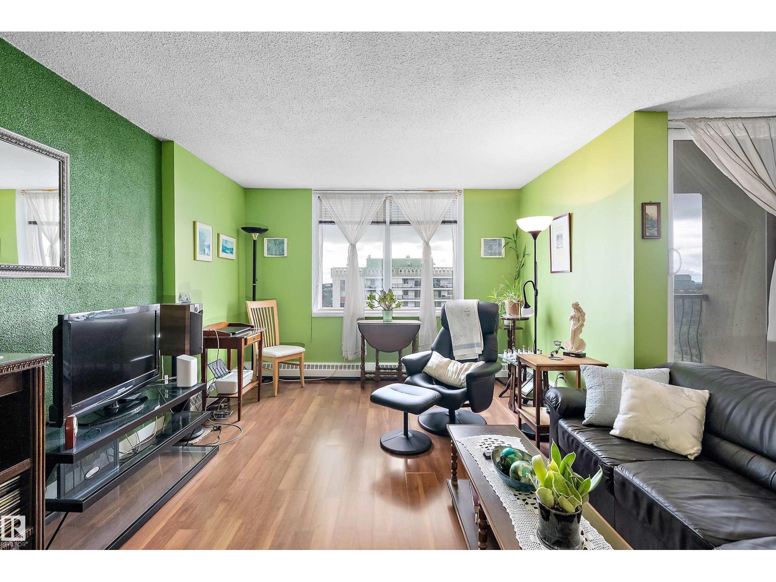 #1704 9916 113 ST NW - 21