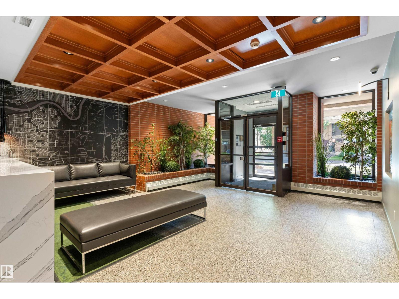 #1704 9916 113 ST NW - 4