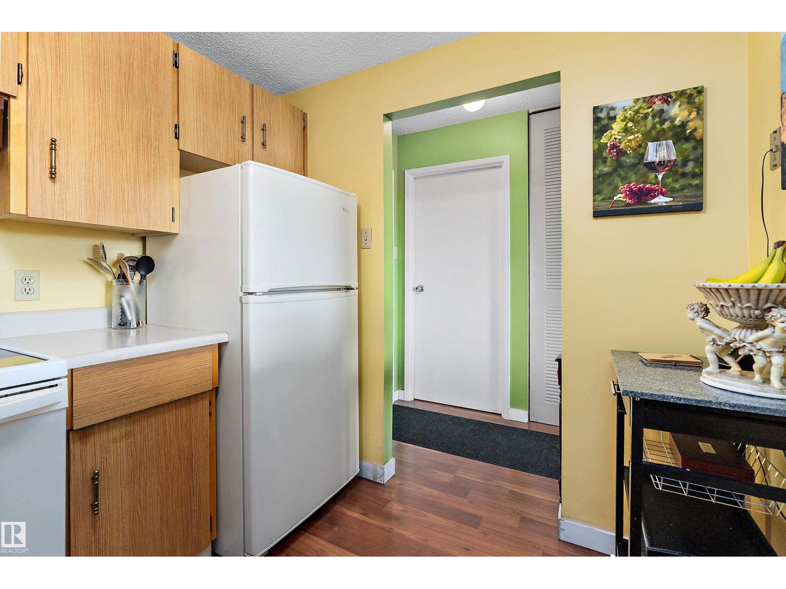 #1704 9916 113 ST NW - Image 9