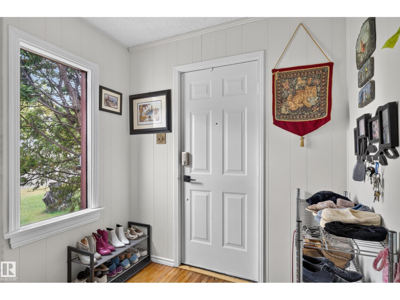 12309 80 ST NW - 7