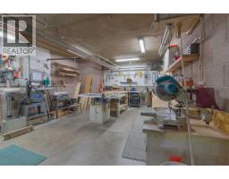 424, 3021 13 Avenue Se, Medicine Hat, AB T1B4E2 Photo 9