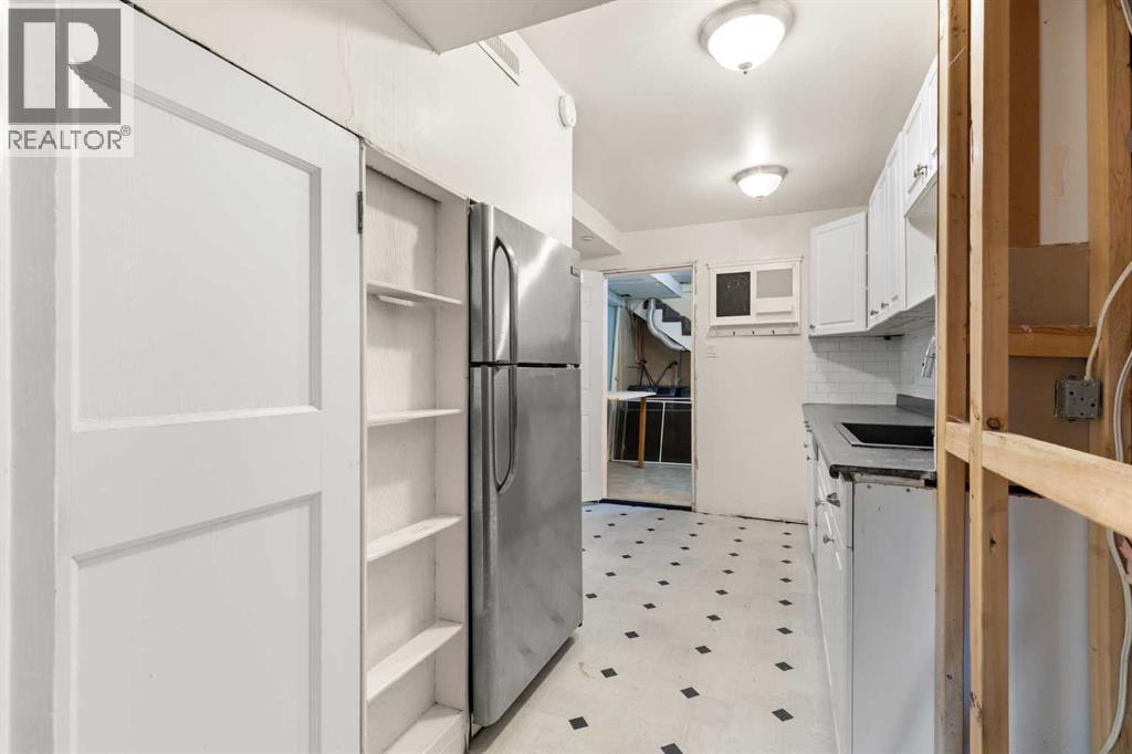 410 4 Avenue SW - 30