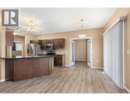 94 Somerset Lane Se, Medicine Hat, AB T1B0E8 Photo 14