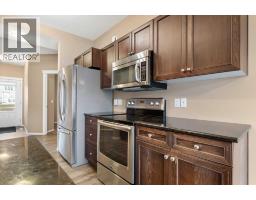 94 Somerset Lane Se, Medicine Hat, AB T1B0E8 Photo 12