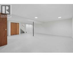 731 Queensland Drive Se, Calgary, AB T2J4S8 Photo 30