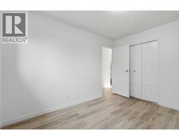 731 Queensland Drive Se, Calgary, AB T2J4S8 Photo 24