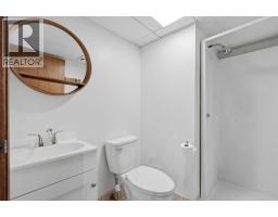 731 Queensland Drive Se, Calgary, AB T2J4S8 Photo 35