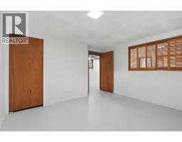 731 Queensland Drive Se, Calgary, AB T2J4S8 Photo 31