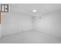 731 Queensland Drive Se, Calgary, AB T2J4S8 Photo 33