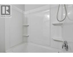 731 Queensland Drive Se, Calgary, AB T2J4S8 Photo 22