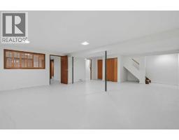 731 Queensland Drive Se, Calgary, AB T2J4S8 Photo 29