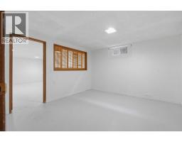 731 Queensland Drive Se, Calgary, AB T2J4S8 Photo 32