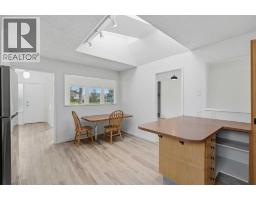 Laundry room - 731 Queensland Drive Se, Calgary, AB T2J4S8 Photo 17