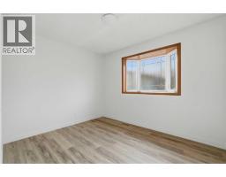 731 Queensland Drive Se, Calgary, AB T2J4S8 Photo 19
