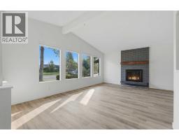 Foyer - 731 Queensland Drive Se, Calgary, AB T2J4S8 Photo 6