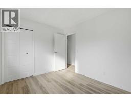 731 Queensland Drive Se, Calgary, AB T2J4S8 Photo 20