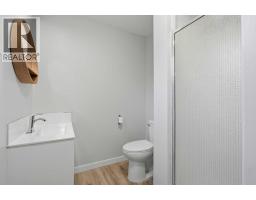 731 Queensland Drive Se, Calgary, AB T2J4S8 Photo 27