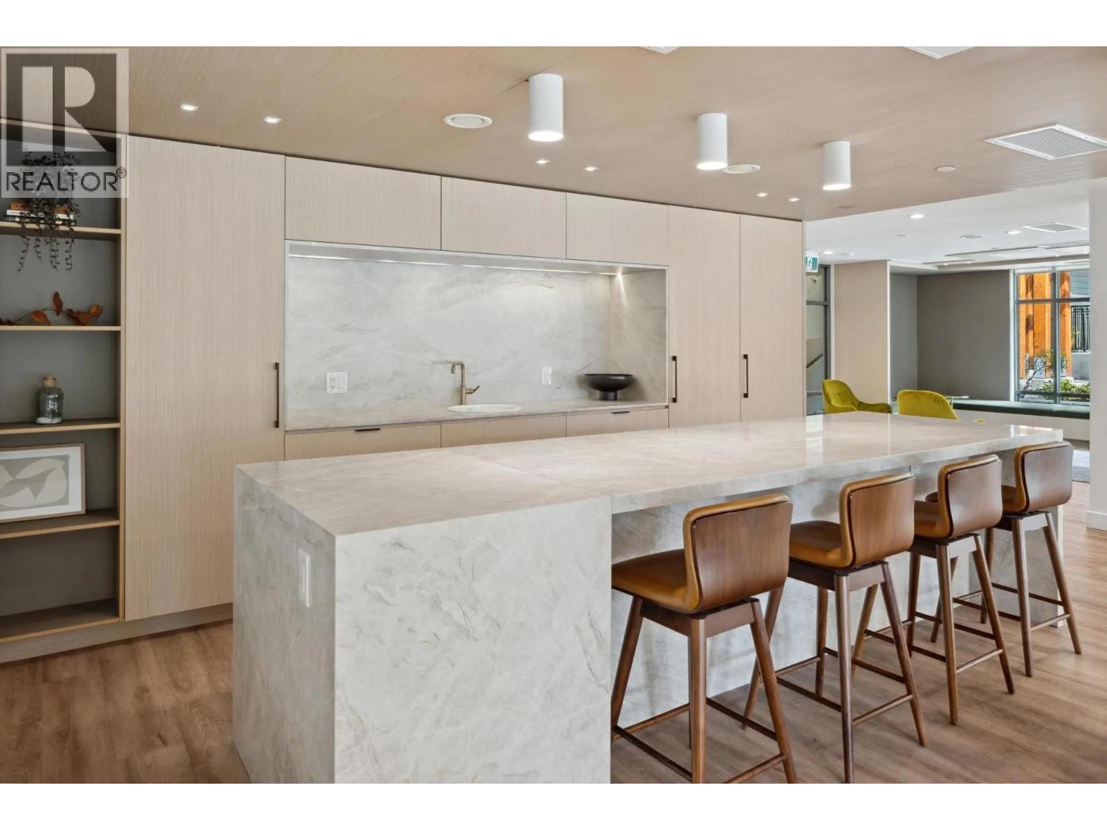 316 735 ANSKAR COURT, Coquitlam