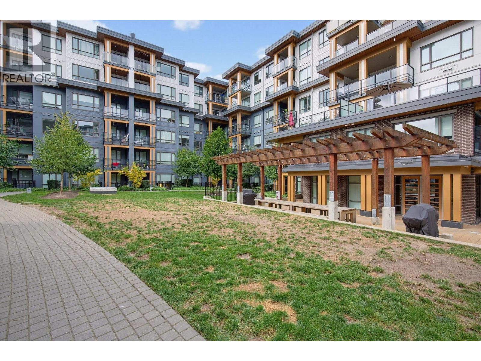 316 735 ANSKAR COURT, Coquitlam