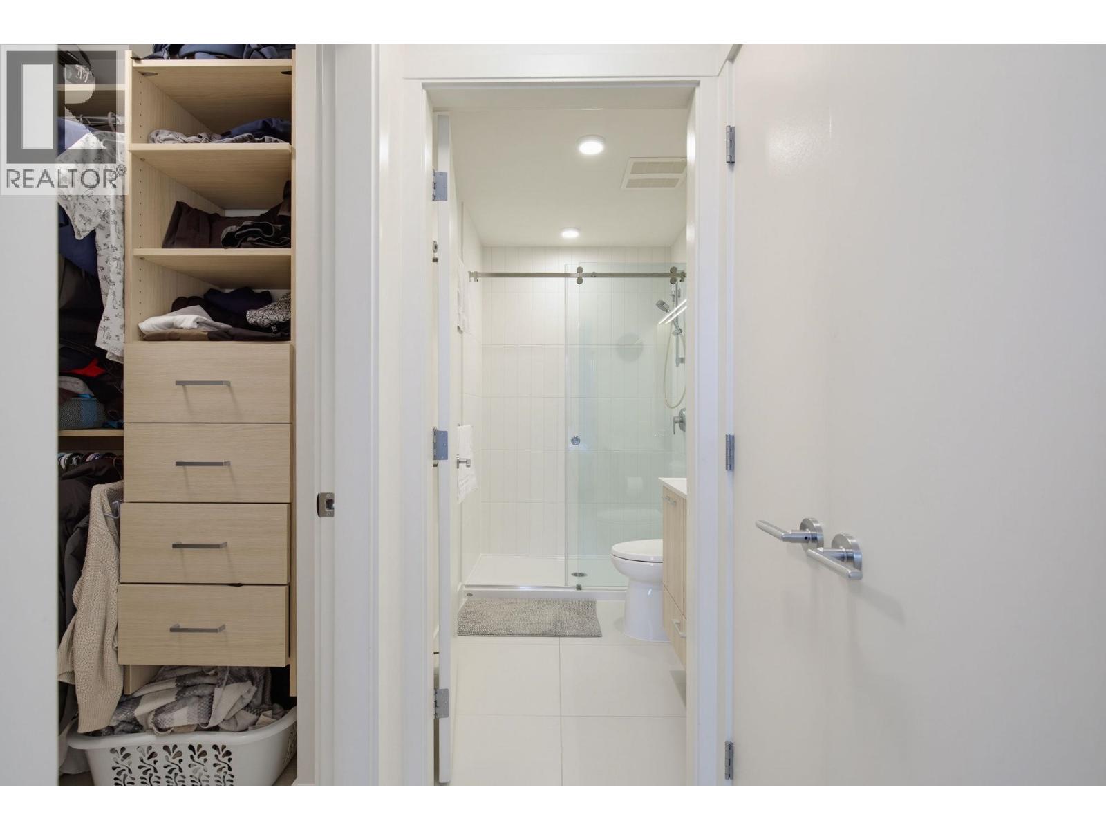 316 735 ANSKAR COURT, Coquitlam