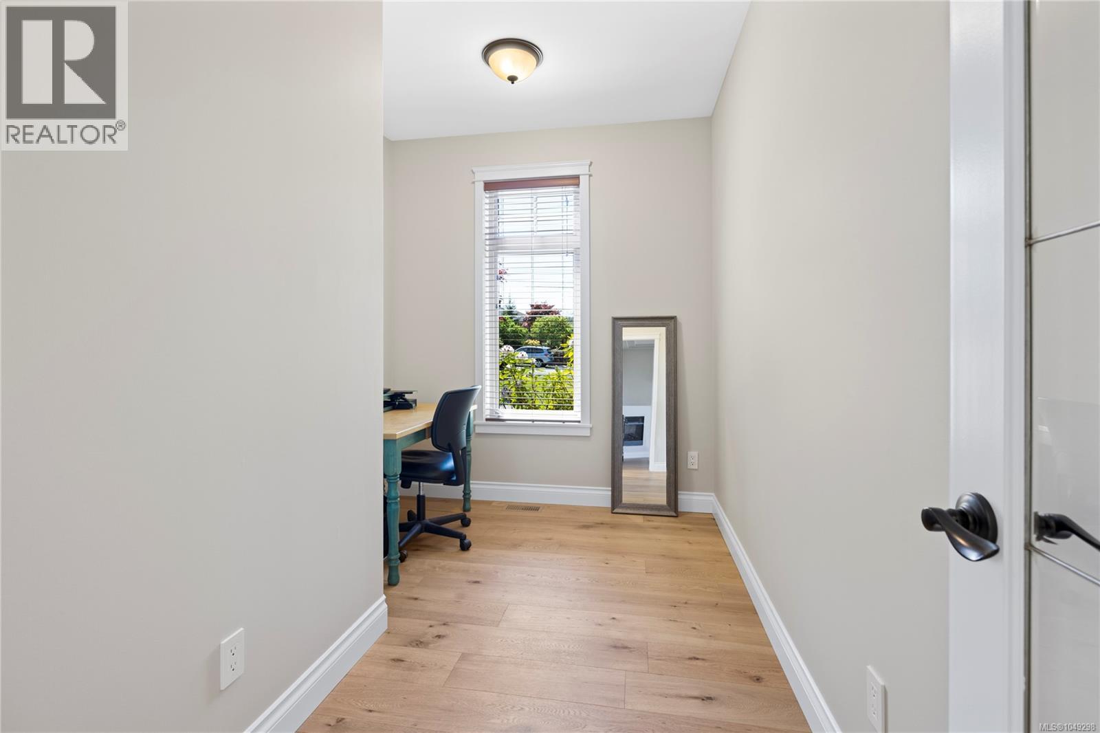 1635 Stone Lake Dr - Image 24