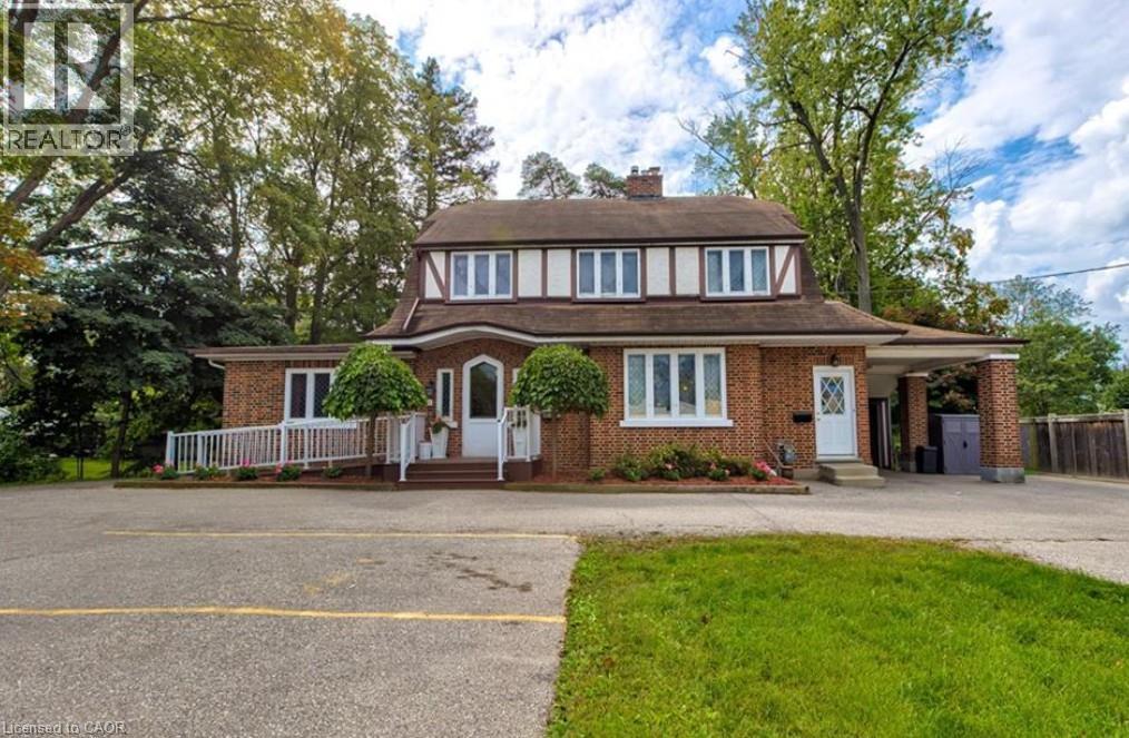 1558 E KING Street E Unit# MAIN LEVEL, Cambridge — photo 2