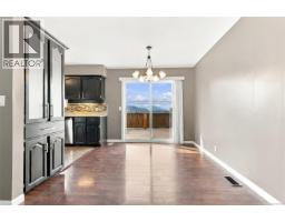 Kitchen - 4066 21st Ave, Port Alberni, BC V9Y5J6 Photo 9
