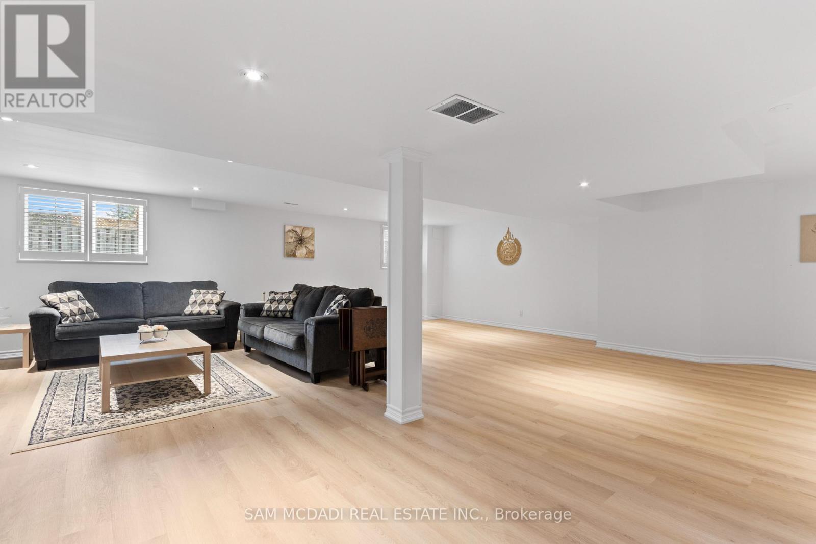 964 QUEEN STREET W - Image 37