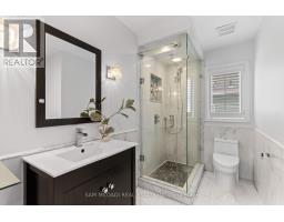 964 Queen Street W, Mississauga, ON L5H4J7 Photo 29