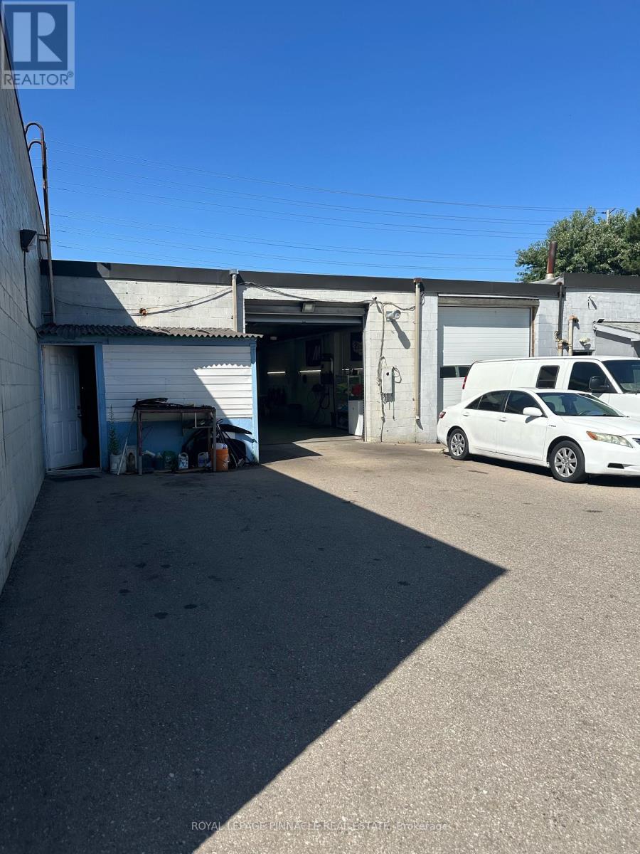 B - 2292 DUNDAS STREET W, Mississauga (Erin Mills) — photo 4