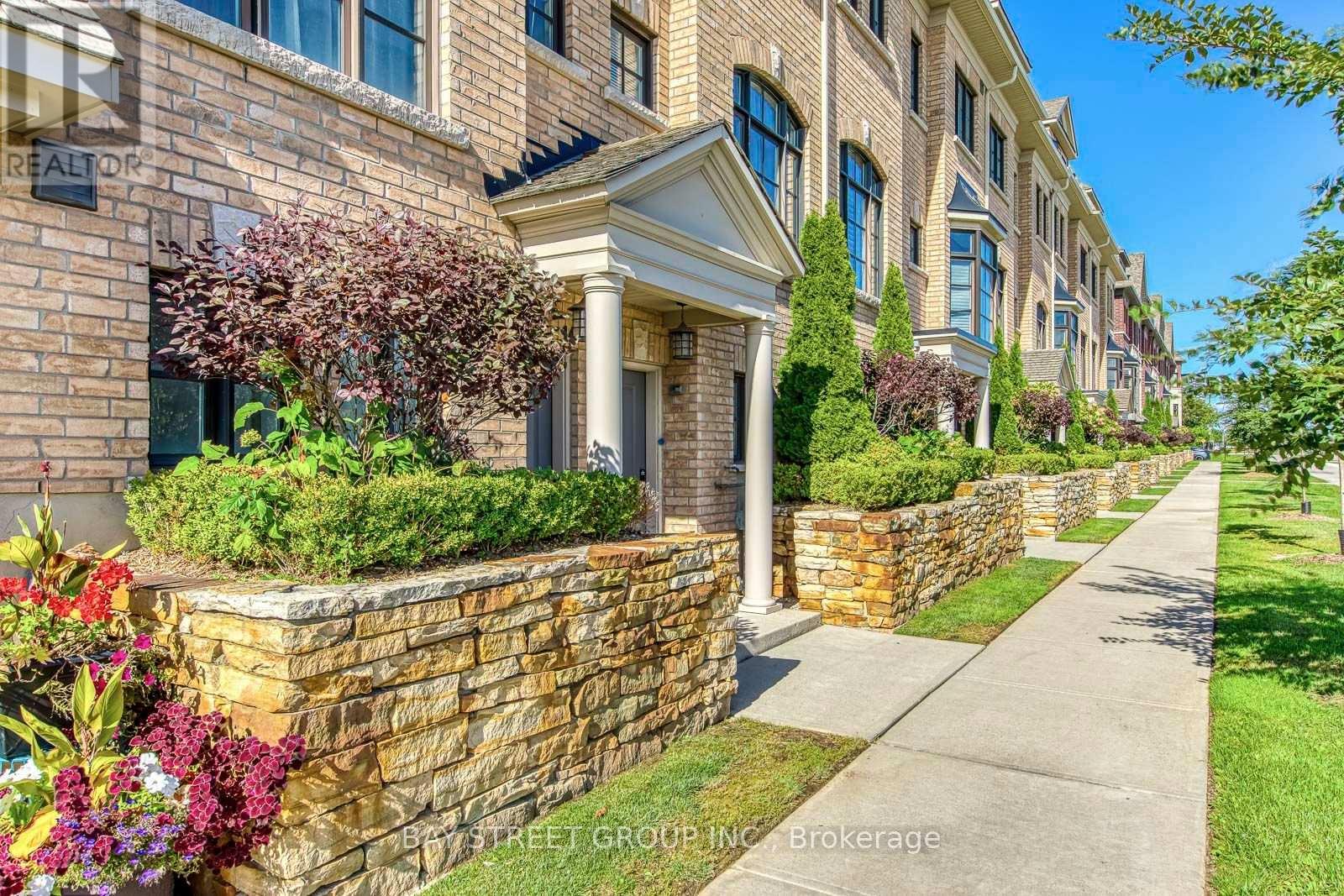 #14 - 2172 TRAFALGAR ROAD, Oakville (RO River Oaks)