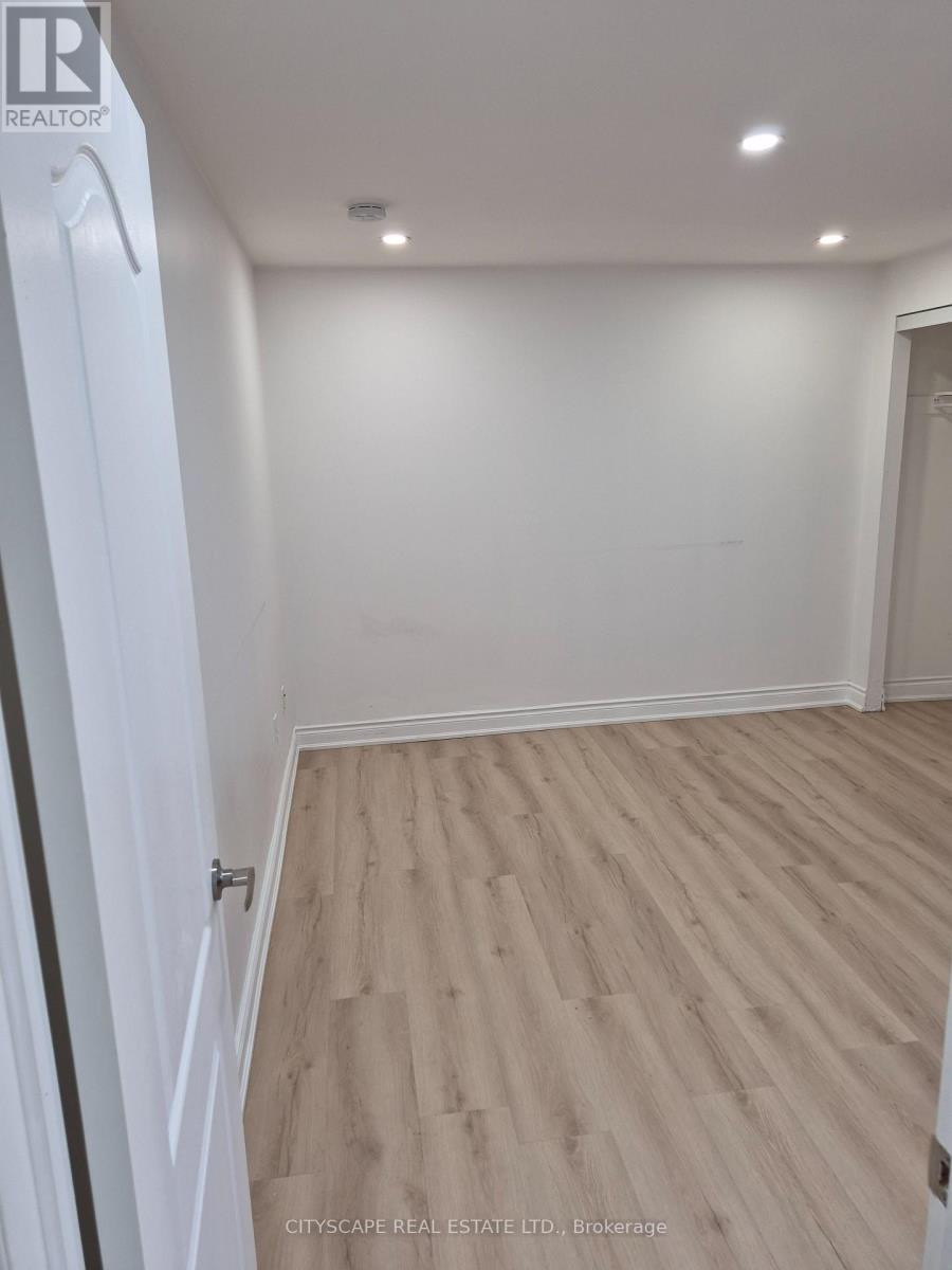 BSMT - 368 SARDINIA DRIVE, Mississauga (Hurontario) — photo 7