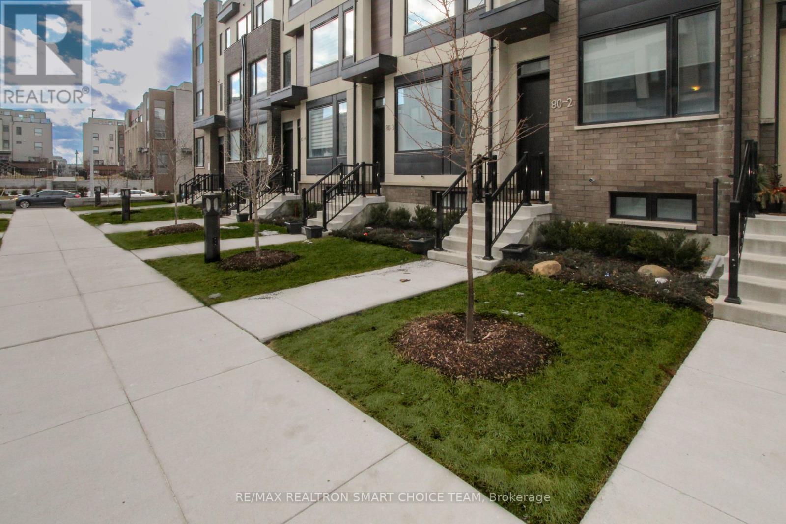 2 - 80 THOMAS MULHOLLAND DRIVE, Toronto (Downsview-Roding-CFB) — photo 2