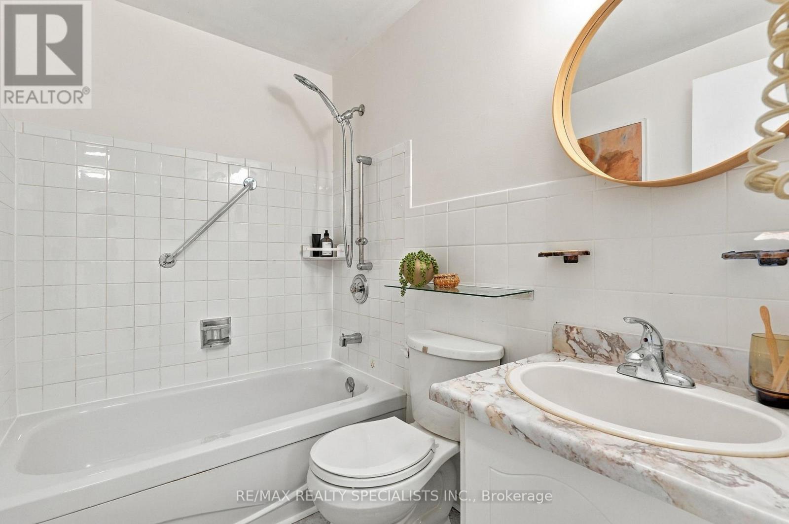 93 BURLINGTON STREET - Image 33