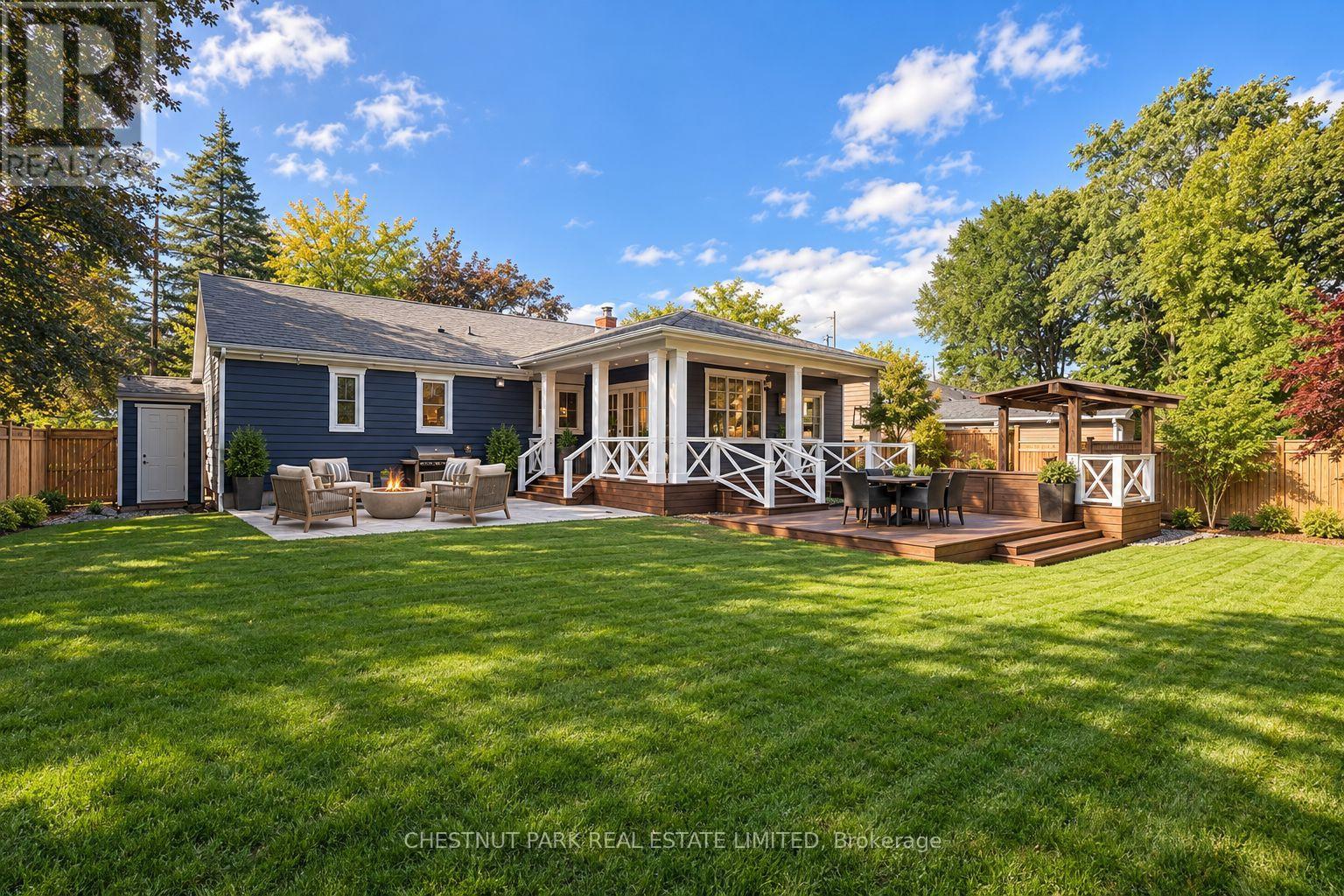 4380 SPRUCE AVENUE, Burlington (Shoreacres) — photo 2