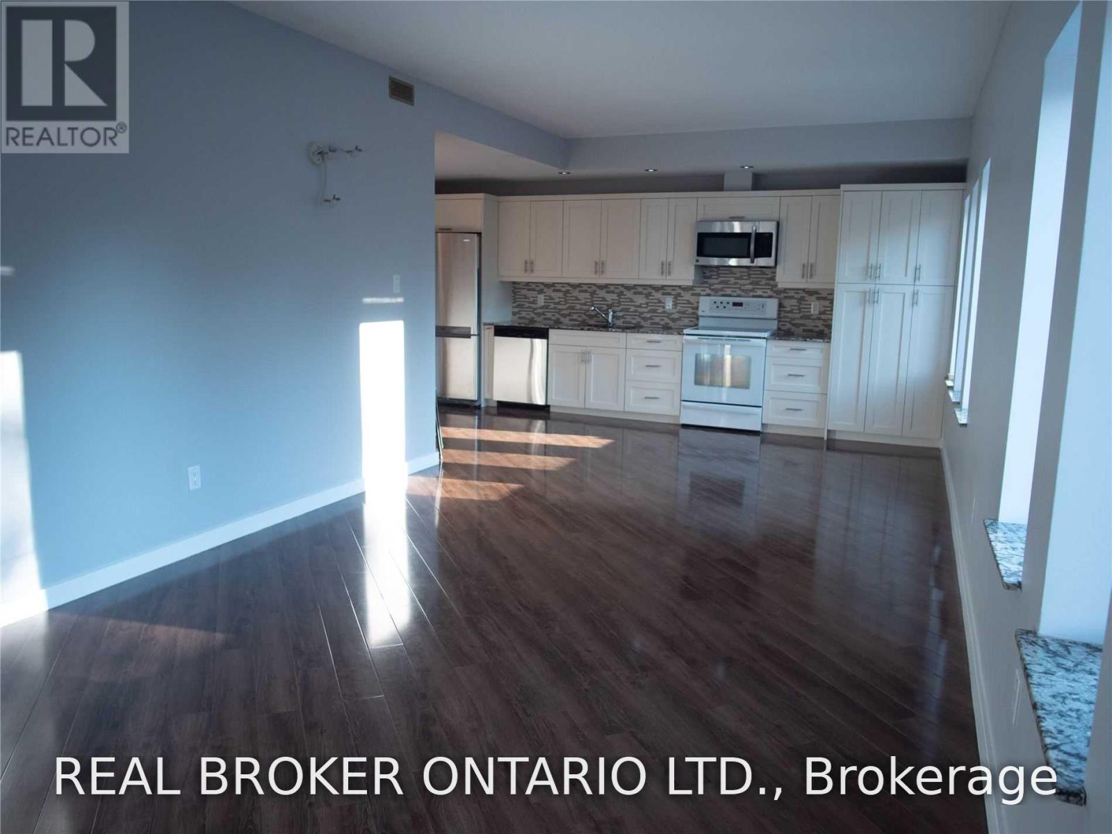2 - 20 EMILY STREET, Parry Sound — photo 2