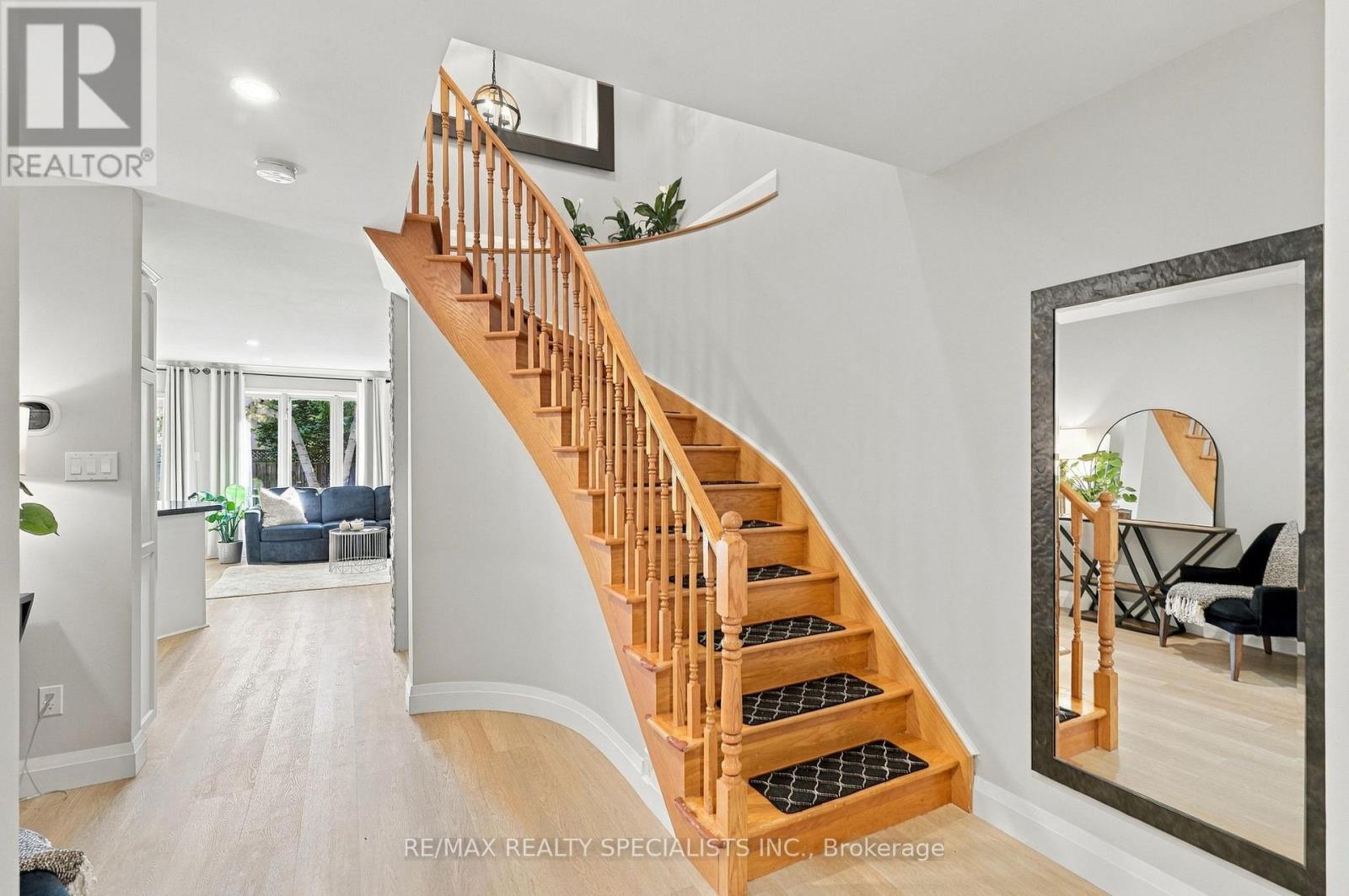 90 FOXBOROUGH DRIVE, Hamilton (Ancaster) — photo 8