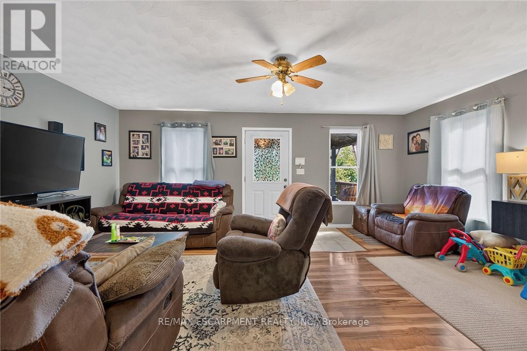 17 SEMMENS STREET - Image 10
