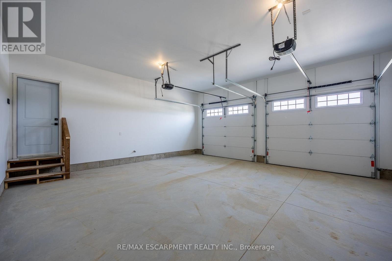 218 SCHOONER DRIVE - Image 13