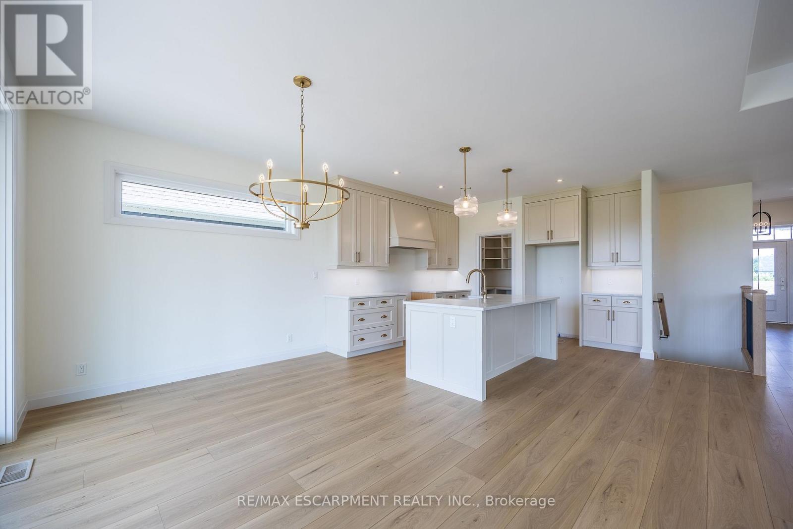 218 SCHOONER DRIVE - Image 15