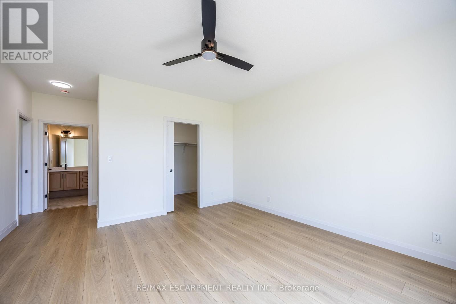 218 SCHOONER DRIVE - Image 25