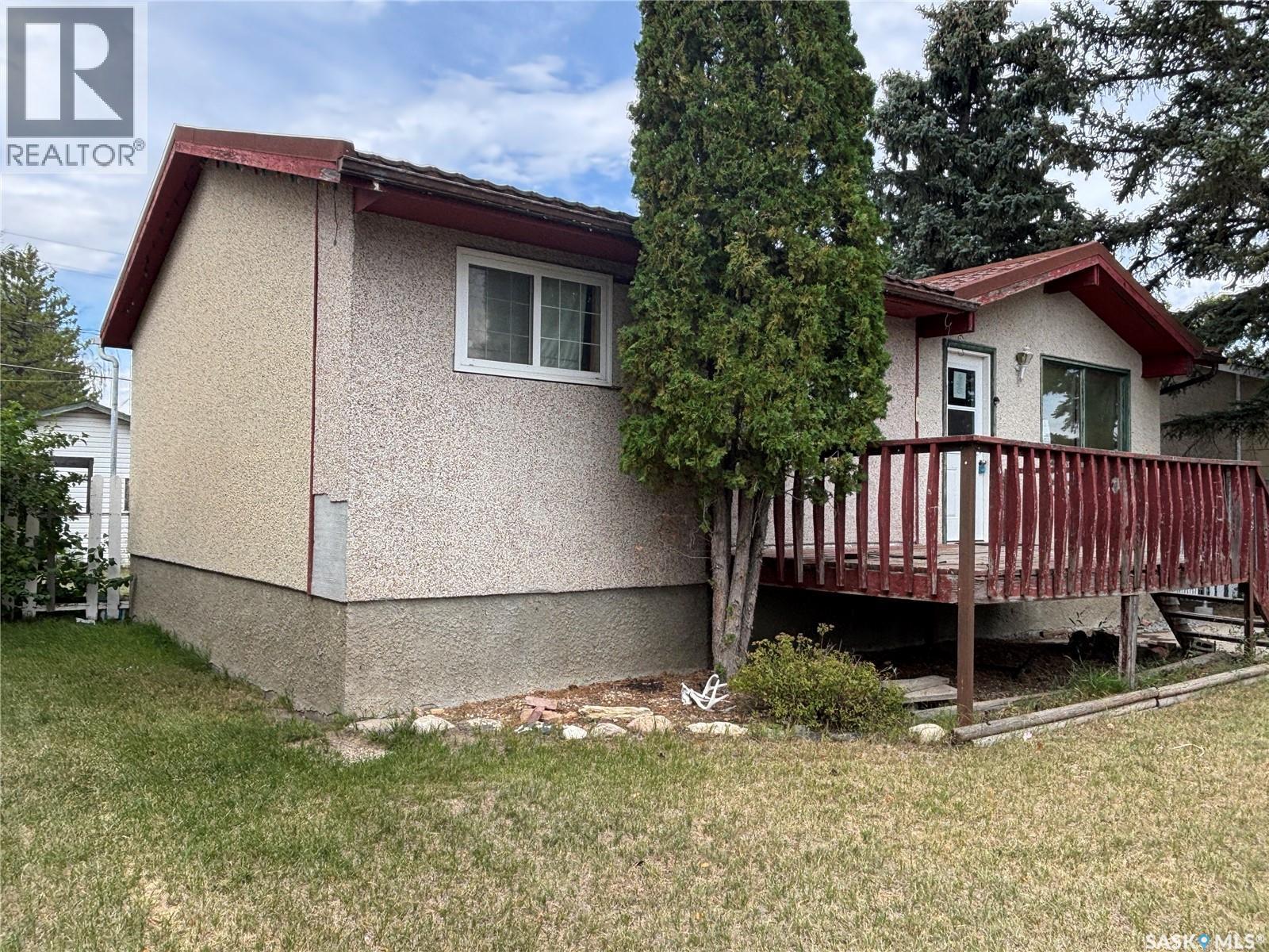 105 Griffin STREET, Maple Creek — photo 5