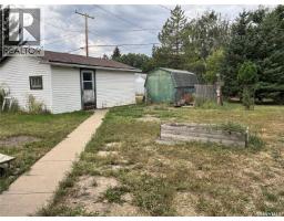 Family room - 105 Griffin Street, Maple Creek, SK S0N1N0 Photo 6