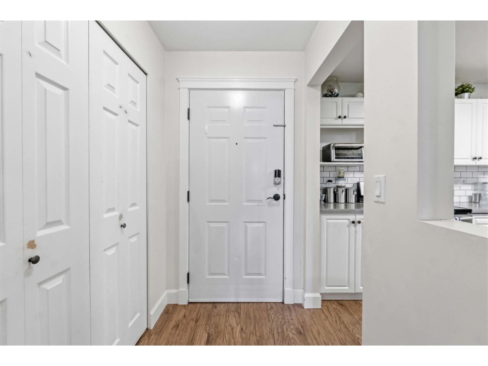 405 2435 CENTER STREET, Abbotsford — photo 2