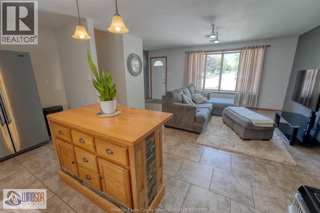 243 HAWTHORN - Image 28