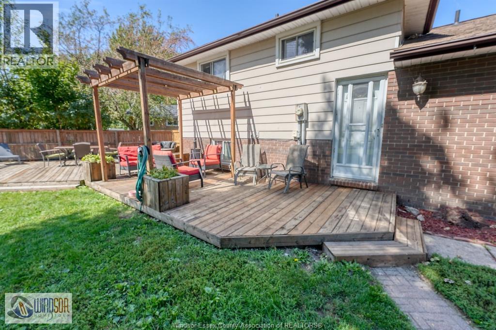 243 HAWTHORN - Image 17