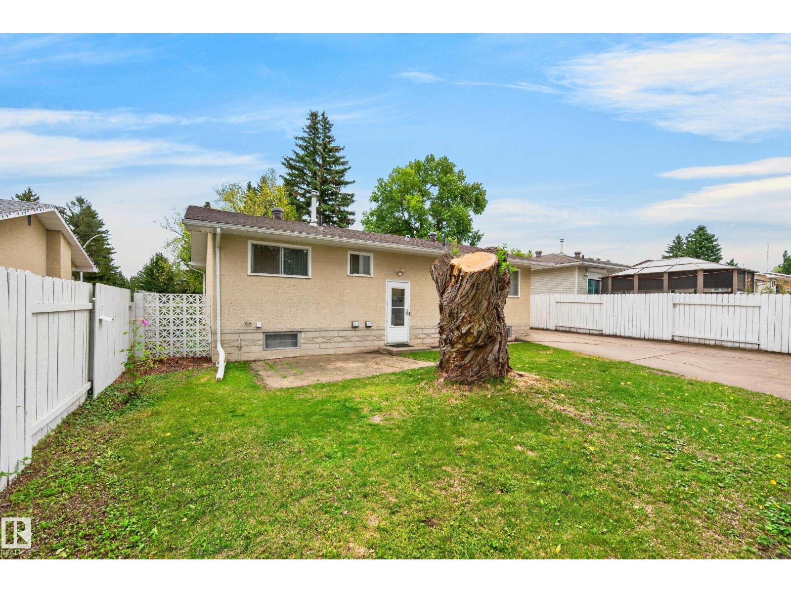 28 PEACOCK DR - 35