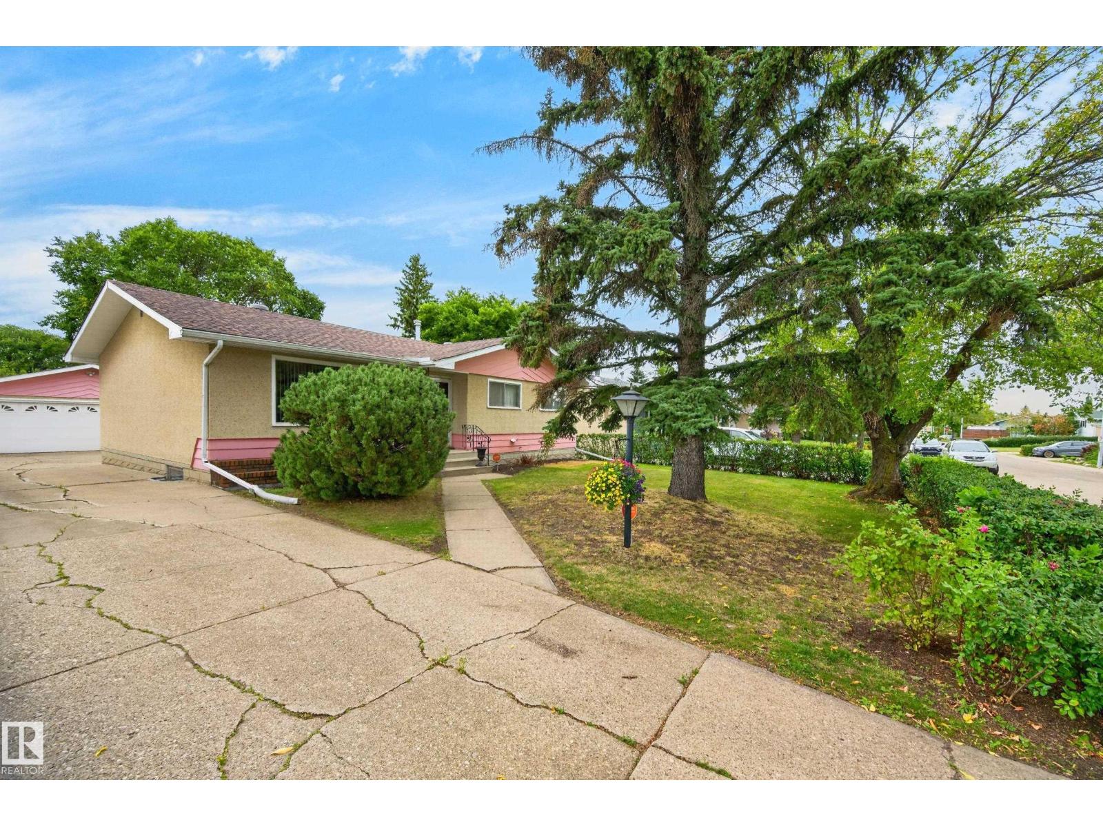 28 PEACOCK DR - 40