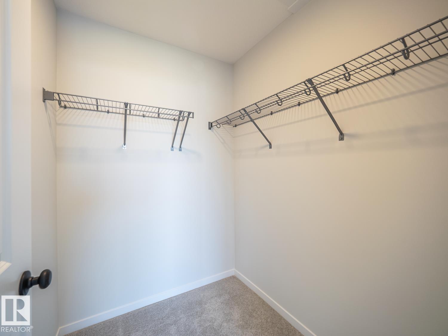 8921 223A ST NW - 32