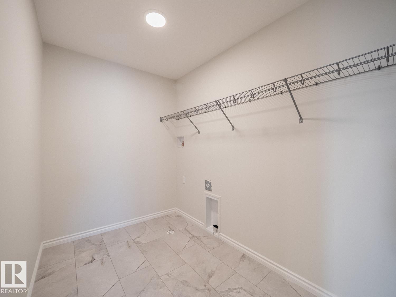 8925 223A ST NW - 44